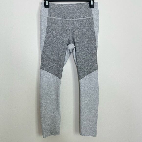 Outdoor Voices Gray and White Striped “Warm up” Leggings Size Medium - Picture 2 of 6